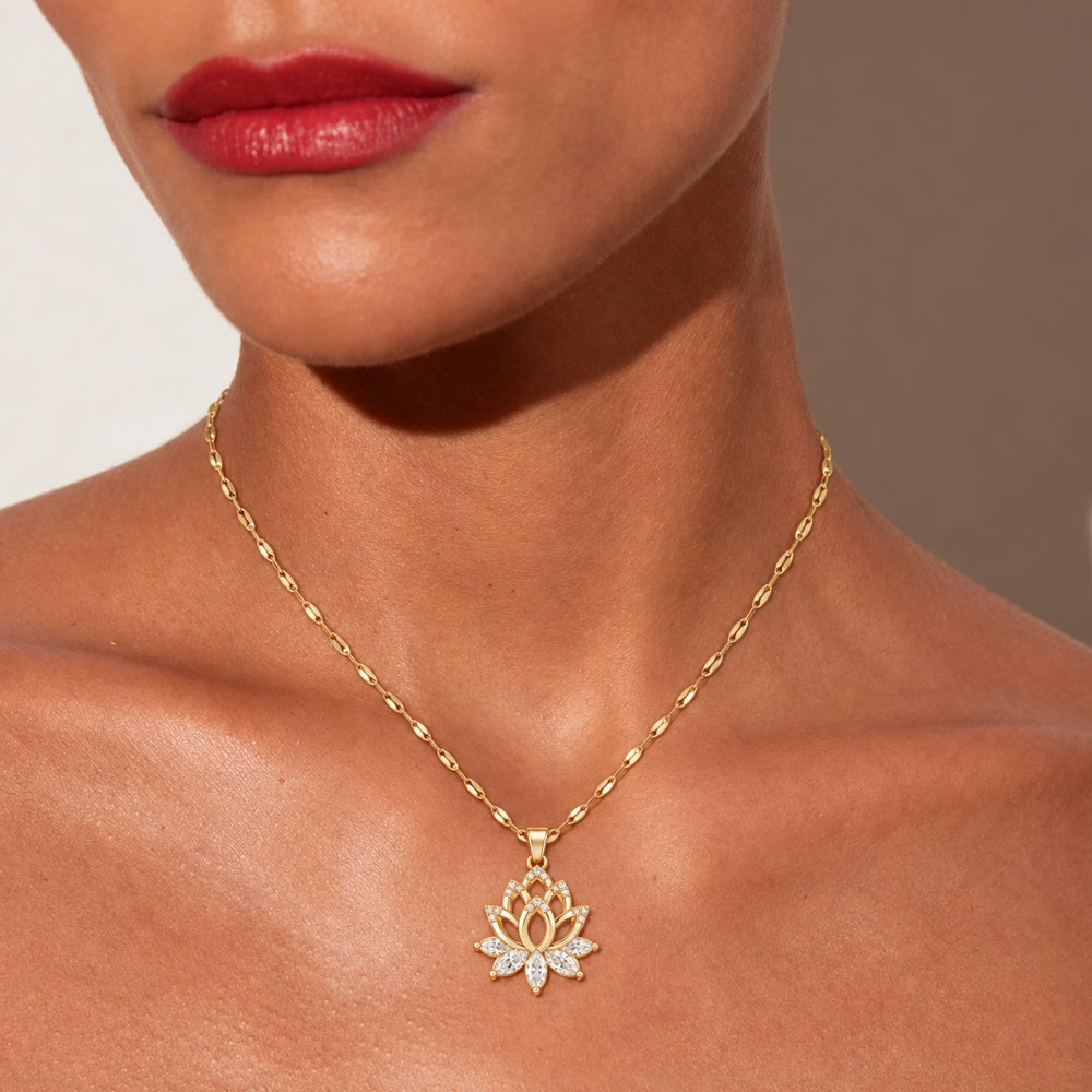 Aurevia Necklace