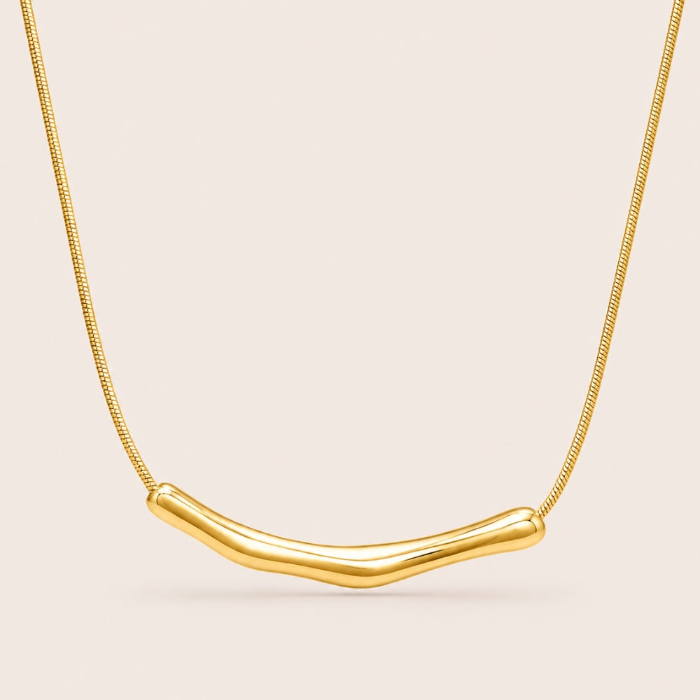 Veyra Necklace