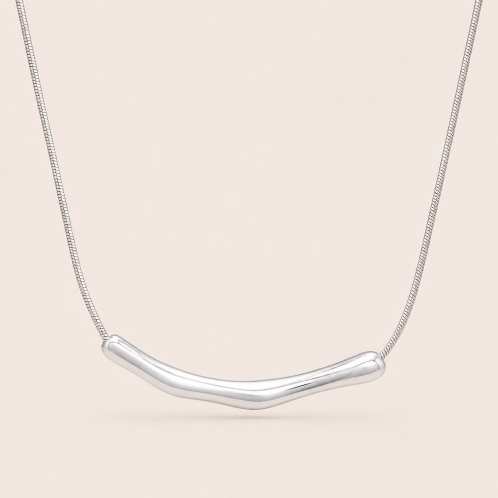 Veyra Necklace